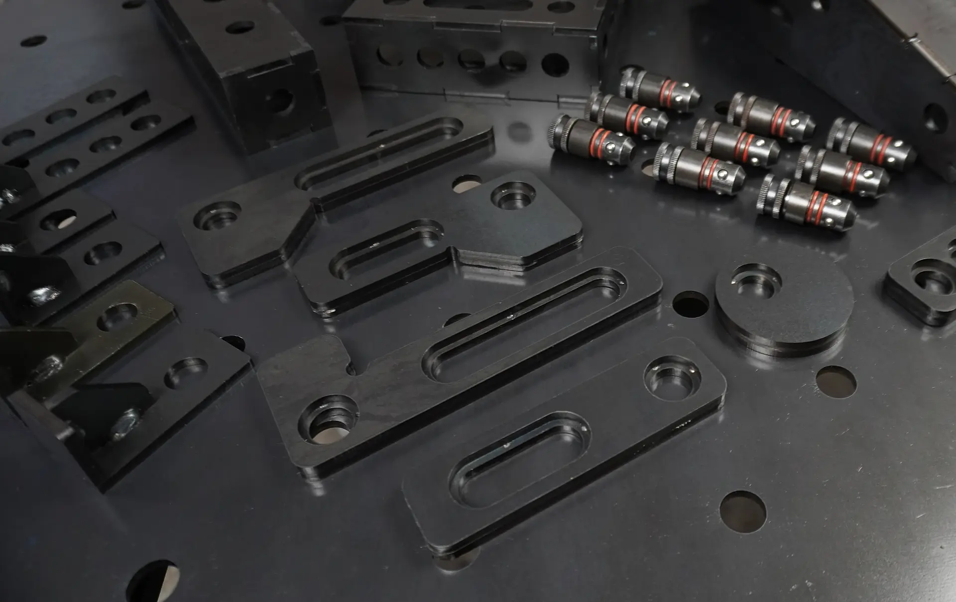 DESCAPRO welding table - Aksesoris Presisi dalam Aksi DESCAPRO welding table in action